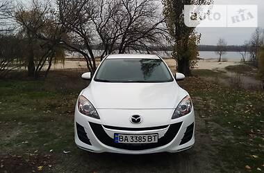 Хэтчбек Mazda 3 2011 в 
