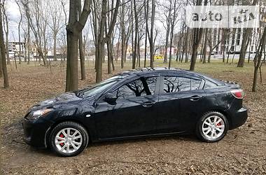 Седан Mazda 3 2011 в Днепре