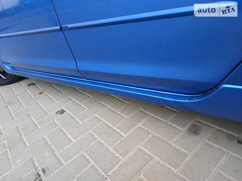 Седан Mazda 3 2006 в Богуславі