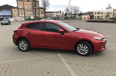 Хетчбек Mazda 3 2017 в Житомирі