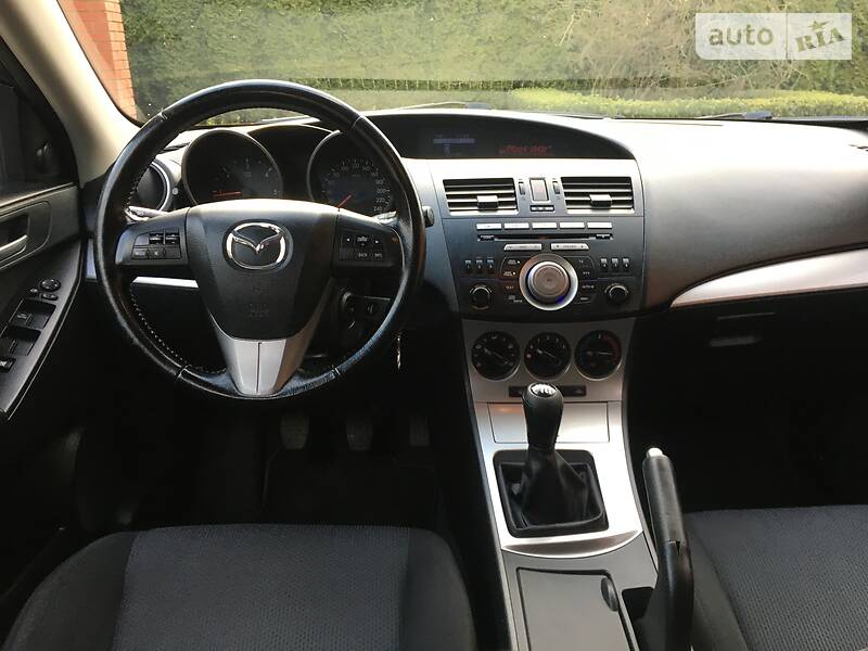 Хетчбек Mazda 3 2011 в Луцьку