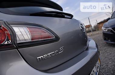 Хэтчбек Mazda 3 2012 в Дрогобыче