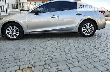 Седан Mazda 3 2015 в 