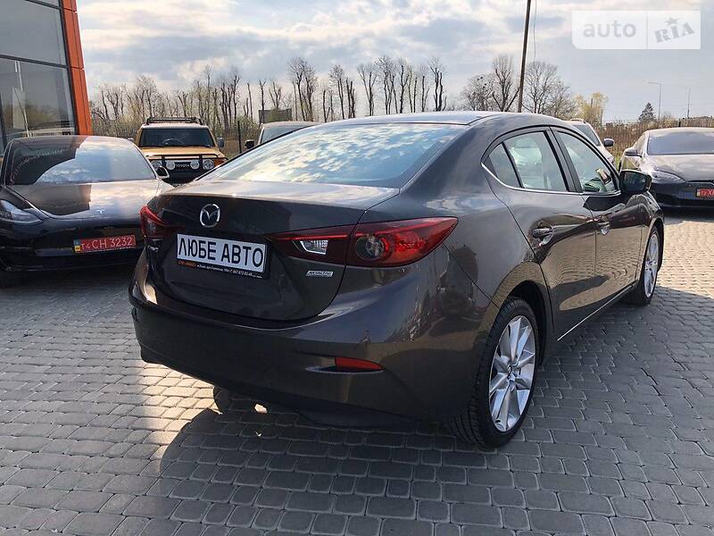 Седан Mazda 3 2017 в Львові