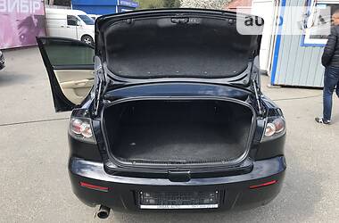 Седан Mazda 3 2006 в 