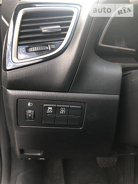Седан Mazda 3 2015 в Киеве