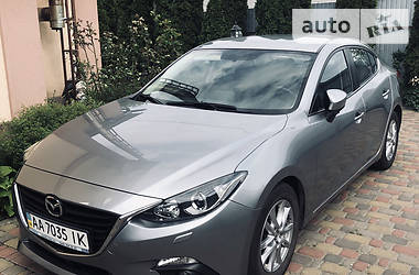 Седан Mazda 3 2015 в 