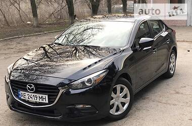 Седан Mazda 3 2017 в 