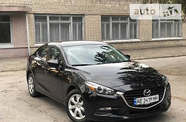 Седан Mazda 3 2017 в 
