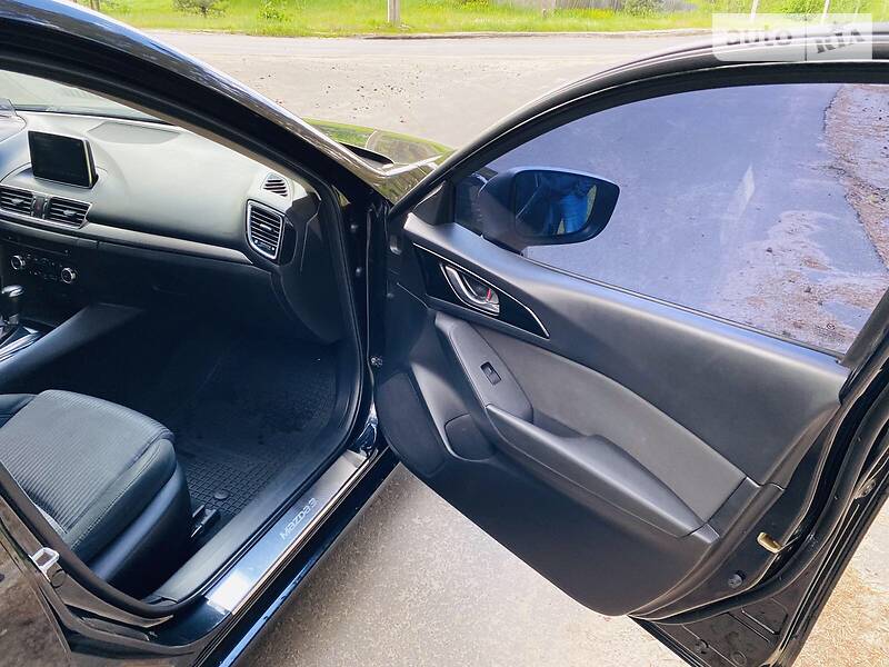Седан Mazda 3 2013 в Харкові