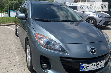 Хэтчбек Mazda 3 2012 в Черновцах