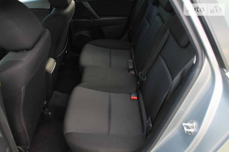 Хетчбек Mazda 3 2012 в Дубні
