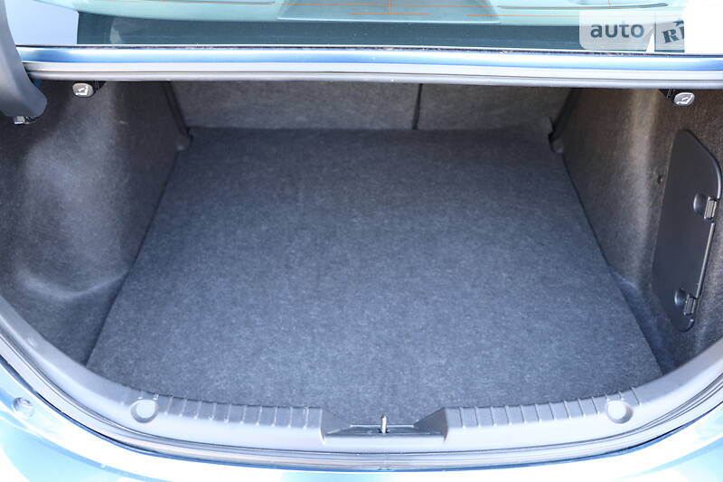 Седан Mazda 3 2018 в Кременчуці