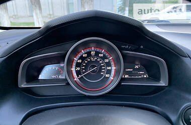 Хетчбек Mazda 3 2015 в 