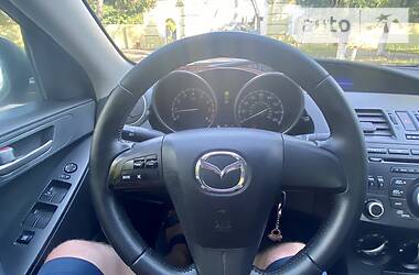 Седан Mazda 3 2013 в Херсоне