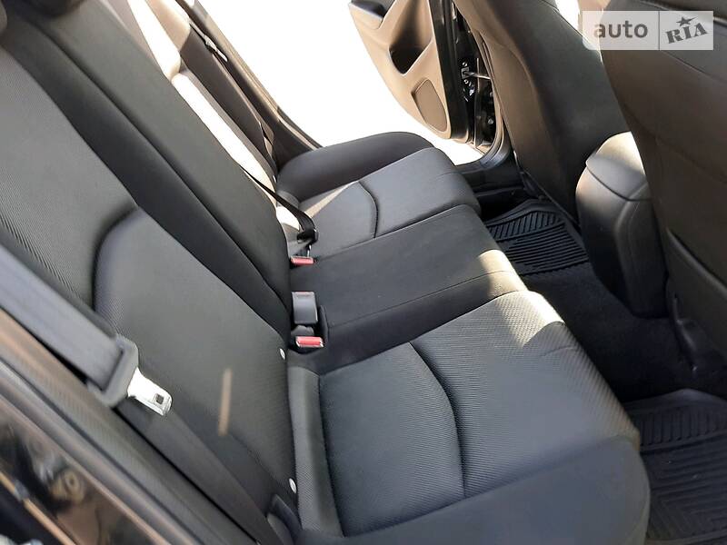 Седан Mazda 3 2017 в Дніпрі