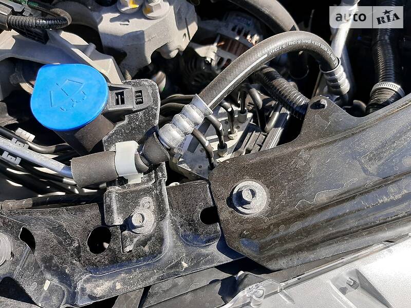 Седан Mazda 3 2017 в Дніпрі