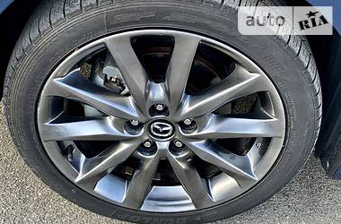 Седан Mazda 3 2017 в Киеве