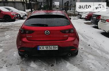 Хэтчбек Mazda 3 2019 в Киеве