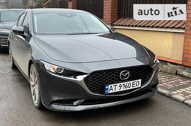 Седан Mazda 3 2019 в Івано-Франківську