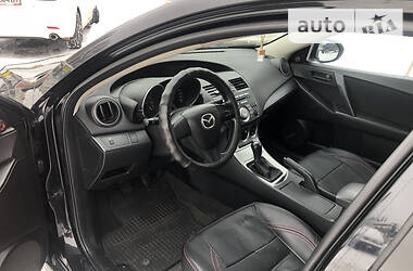 Седан Mazda 3 2010 в Киеве