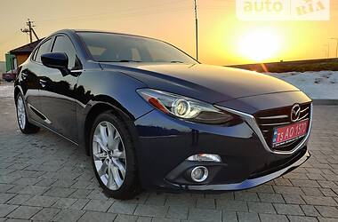 Седан Mazda 3 2014 в Стрые