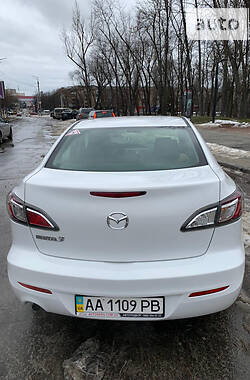 Седан Mazda 3 2011 в Киеве