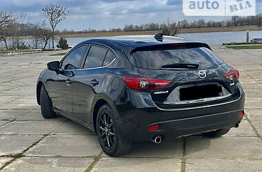 Хэтчбек Mazda 3 2014 в Херсоне