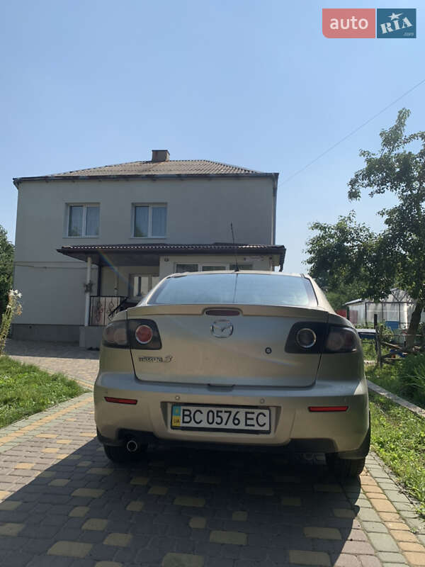 Седан Mazda 3 2006 в Львове