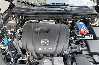 Седан Mazda 3 2016 в Днепре