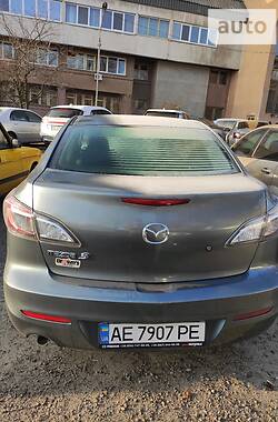 Седан Mazda 3 2012 в Каменском