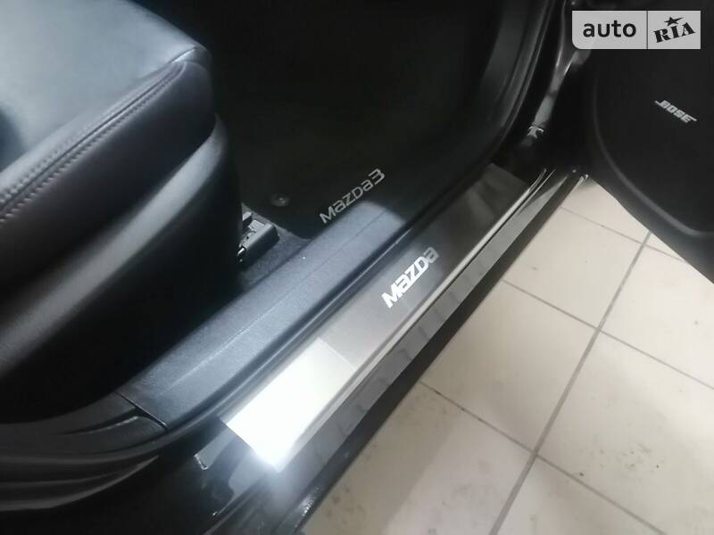 Хэтчбек Mazda 3 2014 в Днепре