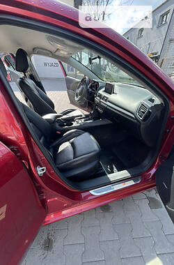 Седан Mazda 3 2013 в Львове