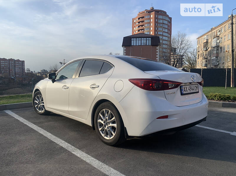 Седан Mazda 3 2017 в Харькове