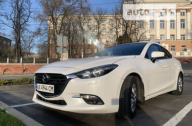 Седан Mazda 3 2017 в Харькове