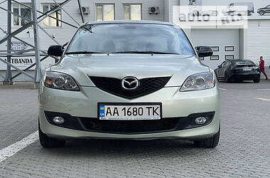 Хэтчбек Mazda 3 2008 в Черновцах