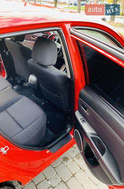 Хэтчбек Mazda 3 2008 в 