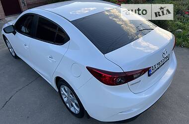 Седан Mazda 3 2015 в Первомайске