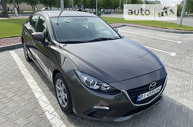 Седан Mazda 3 2014 в Кременчуге