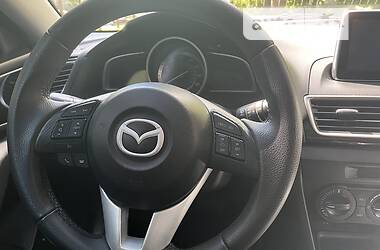 Хэтчбек Mazda 3 2015 в Ровно