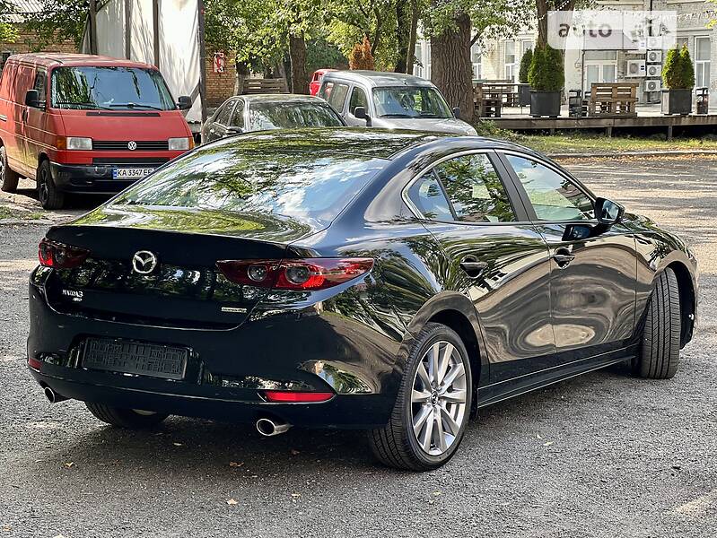 Седан Mazda 3 2020 в Киеве