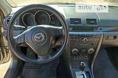 Седан Mazda 3 2005 в Ніжині