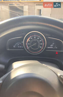 Седан Mazda 3 2016 в Кривом Роге