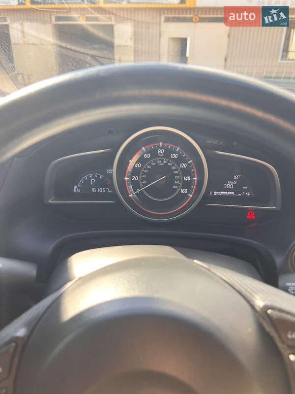 Седан Mazda 3 2016 в Кривому Розі
