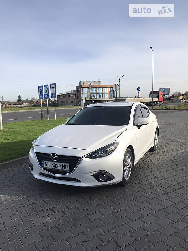 Седан Mazda 3 2016 в Ивано-Франковске
