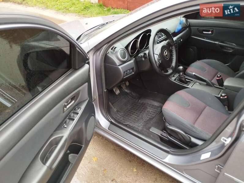 Седан Mazda 3 2006 в Черкассах