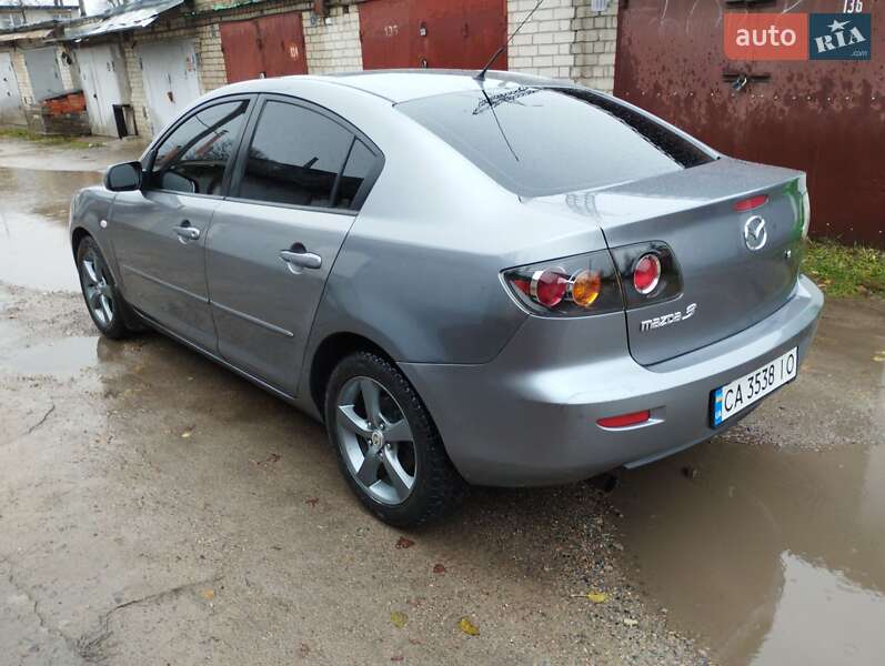 Седан Mazda 3 2006 в Черкасах