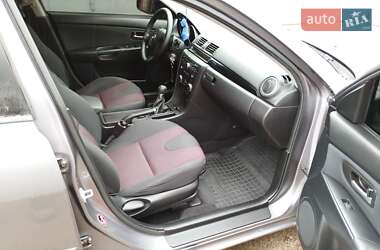 Седан Mazda 3 2006 в Черкасах
