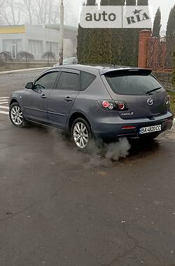 Хэтчбек Mazda 3 2006 в Голованевске