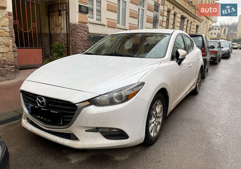 Седан Mazda 3 2017 в Львове